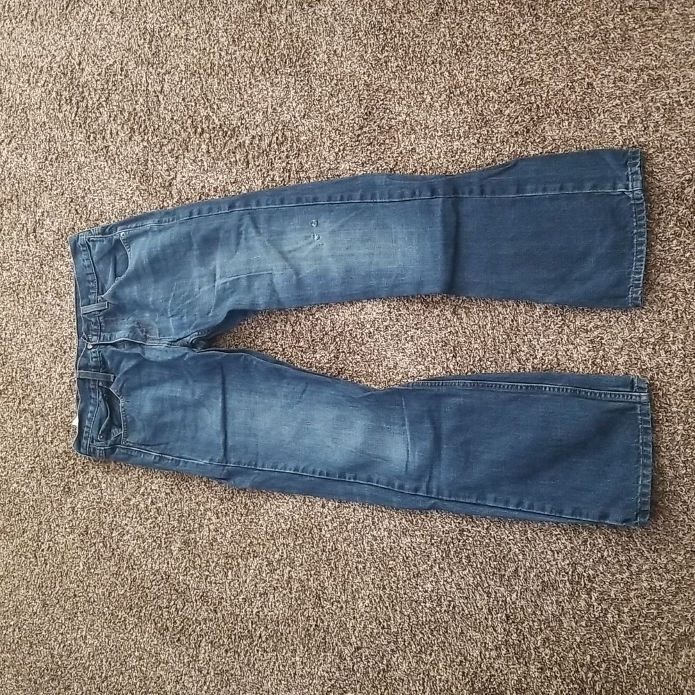 32x32 mens Levi Strauss jeans, dark wash